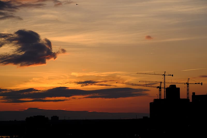 construction cranes, buildings, silhouettes, sunset, dark, HD wallpaper
