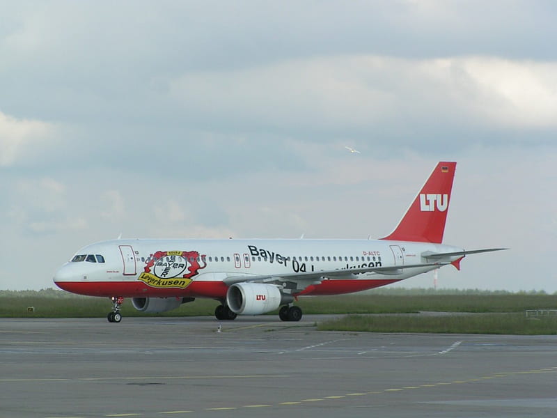 Airbus A320 - Bayer Leverkusen, soccer, german, leverkusen, germany, bundesliga, a320, airbus, bayer, football, HD wallpaper