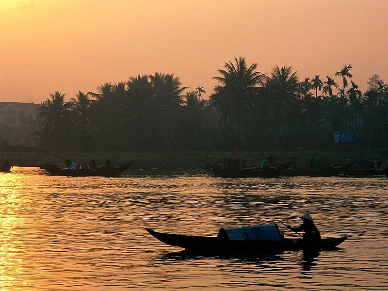 Sunrise over Hoi-An, Vietnam, boat, rowing, hoi-an, sunrise, vietnam, HD wallpaper