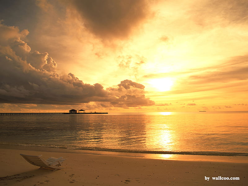 Maldives Sunset, maldives, beach, yellow sky, bonito, sunset, clouds, gold sea, HD wallpaper