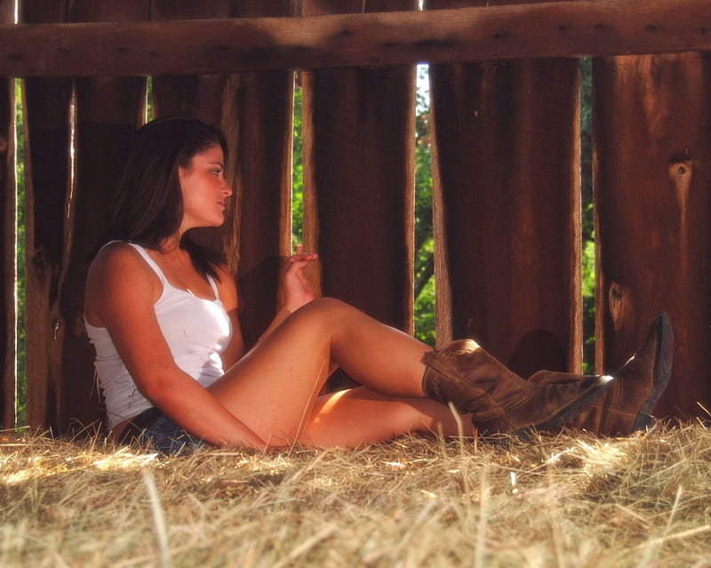 Hay Loft, boots, hay, cowgirl, barn, HD wallpaper