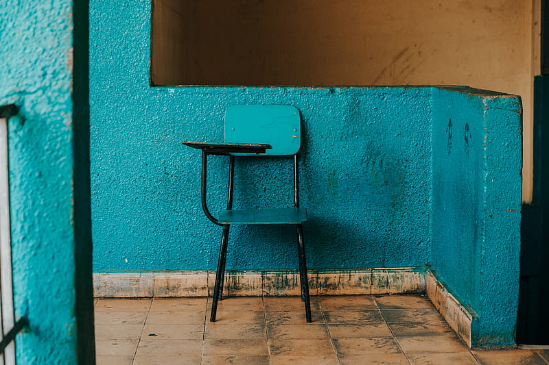 blue and black writing chair beside wall, HD wallpaper