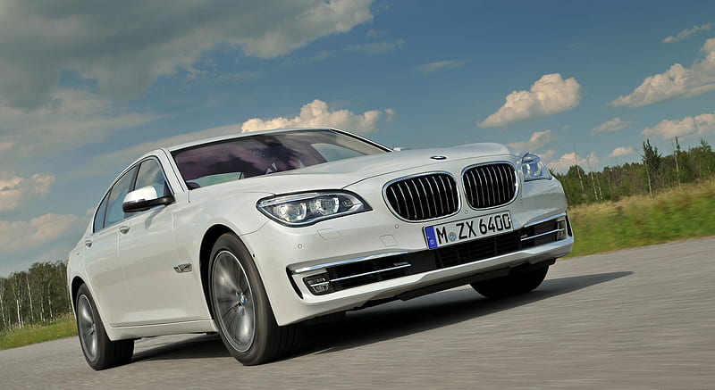 2013 BMW 7-Series - Front , car, HD wallpaper 2013 BMW 7-Series - Front , car, HD wallpaper