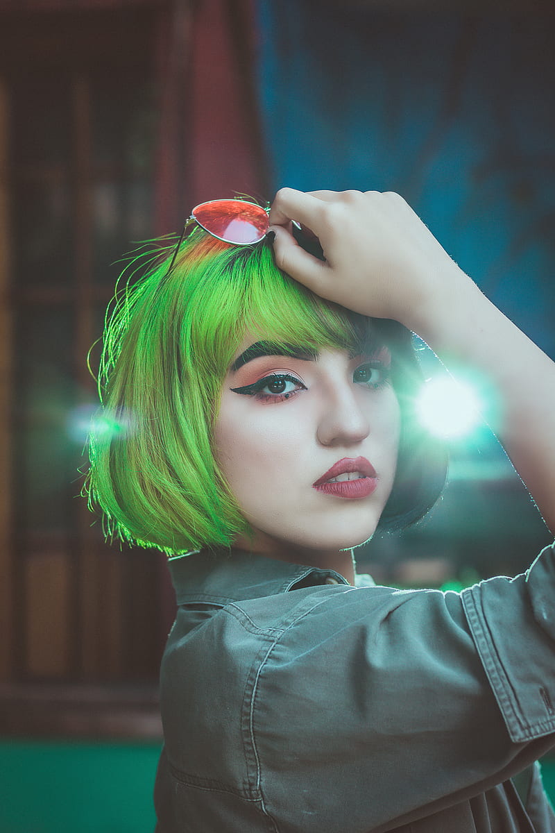 Cero Grey, women, model, urban, young woman, short hair, green hair, lens flare, women with shades, dyed hair, makeup, red lipstick, looking at viewer, HD phone wallpaper