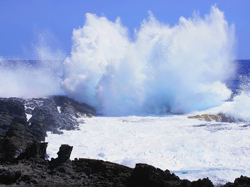 Crashing Wave on Lava Rock Hawaii , rocks, hawaii, lava, nature, forces of nature, HD wallpaper