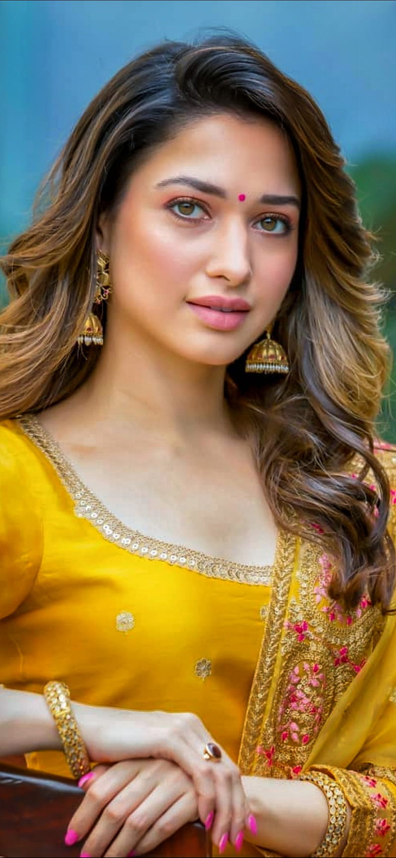 Tamanna Bhatia, actress, beauty, heroine, kollywood tollywood, mallu, tamil, telugu, traditional, HD phone wallpaper