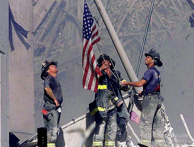 9/11 :Firefighters Raise Old Glory, world trade center, al qaeda, 911 attacks, 911 firefighters, wtc, september 11, 911, world trade center attacks, bin laden, HD wallpaper