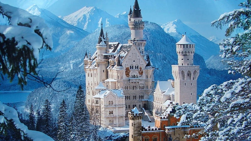 Neuschwanstein Castle Germany, mountains, hilltop, village of Hohenschwangau, Germany, Winter, forest, Bavaria, Neuschwanstein castle, trees, snow, beauty, HD wallpaper