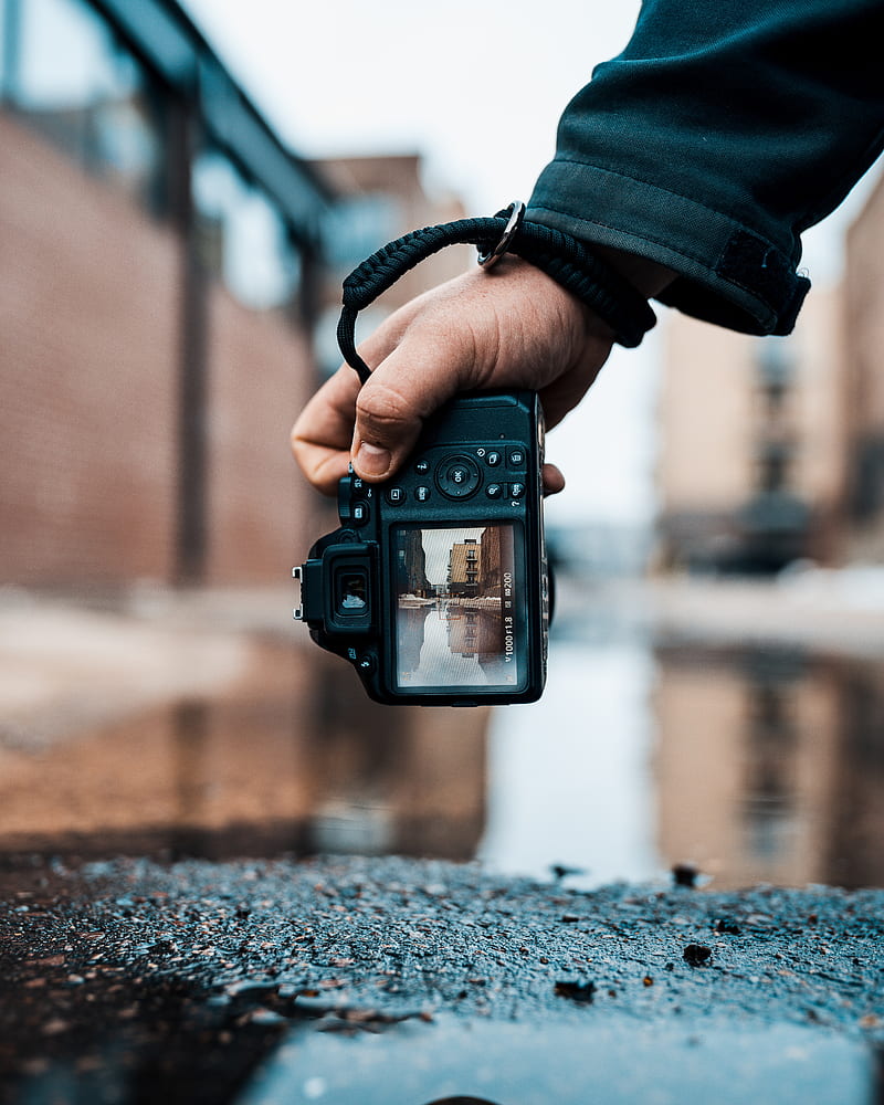 camera, hand, puddle, building, HD phone wallpaper