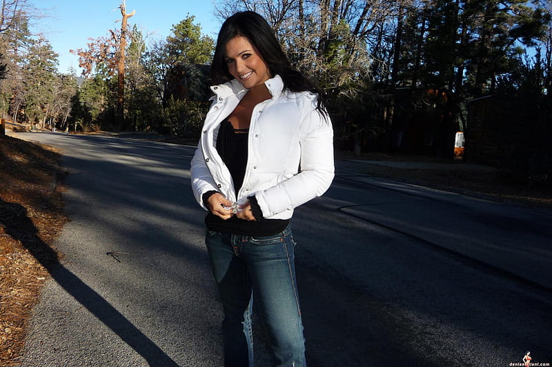 Denise Milani- Big Bear, model, jeans, outdoors, white jacket, HD wallpaper