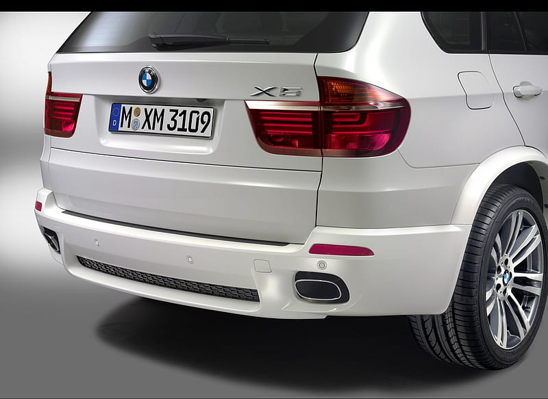 2011 BMW X5 M Sport Package - Rear Angle View , car, HD wallpaper