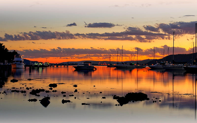 DUSK at HARBOUR, beach, boats, harbour, evening, sunset, HD wallpaper