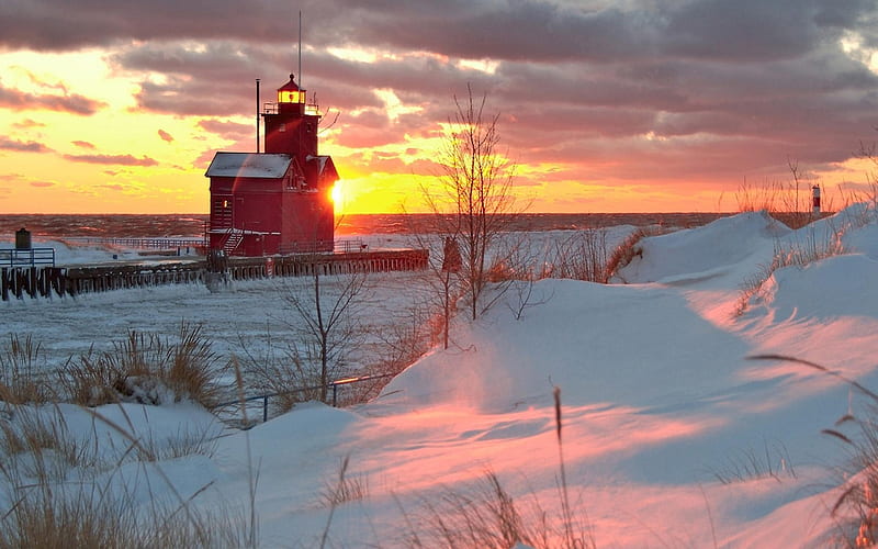 Lighthouse in Winter, clouds, sky, snow, colors, sunset, landscape, HD wallpaper