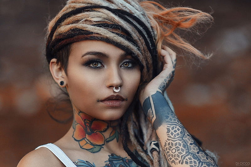 Beauty, alessandro di cicco, girl, model, tattoo, hand, piercing, face,  woman, HD wallpaper | Peakpx