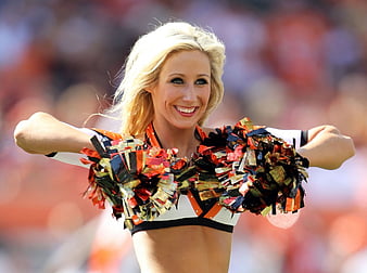 3,467 Denver Broncos Cheerleaders Stock Photos, High-Res Pictures, and  Images - Getty Images