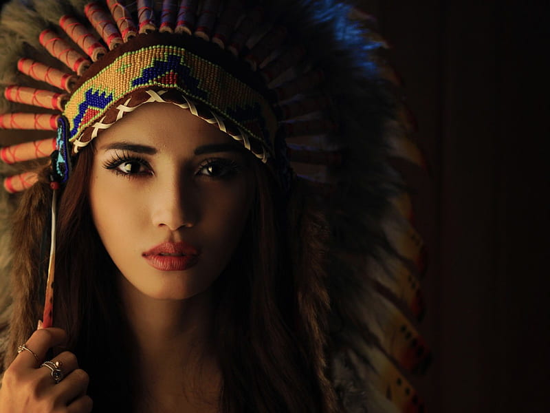 Red Indian Models, girl, headdress, model, feather, indian, beauty, HD wallpaper