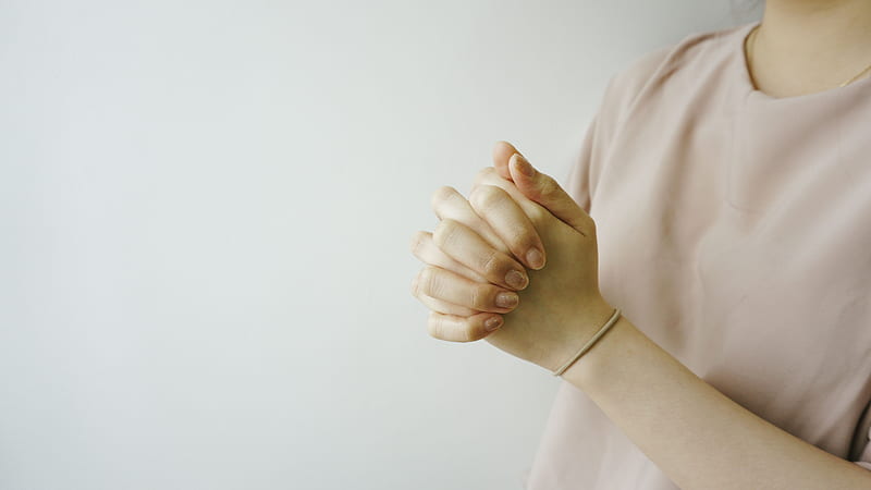 person wearing pink crew-neck shirt with hand clasped together, HD wallpaper