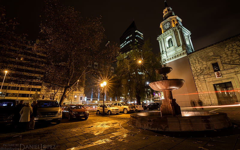 Santiago De Chile, architecture, cathedral, fountain, chile, buildings, bonito, church, trees, lights, carros, santiago, modern, night, HD wallpaper