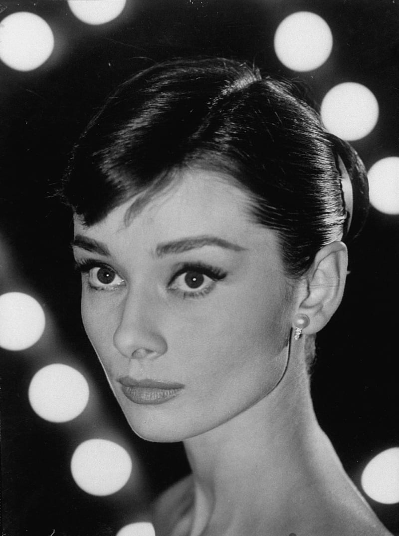 Audrey Hepburn, monochrome, women, actress, portrait, HD phone wallpaper