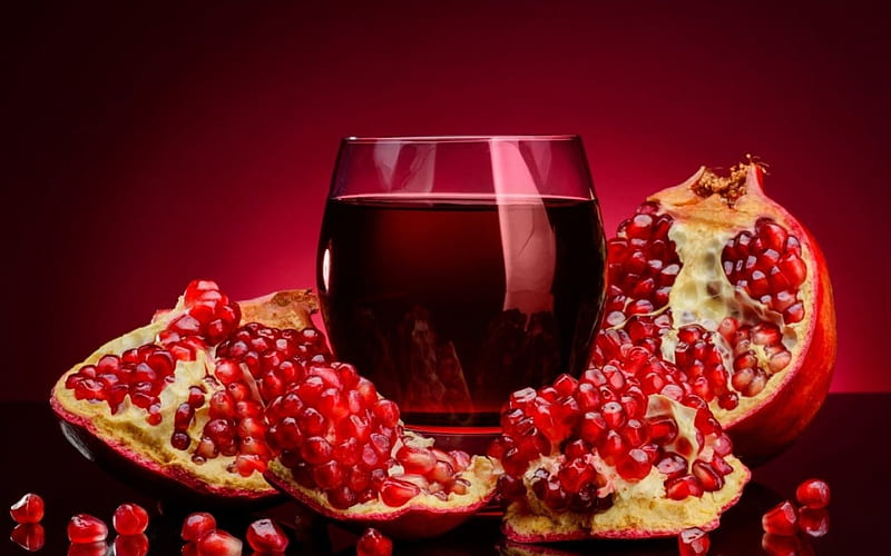 Glass of juice, fruit, glass, pomegranate, fresh, reflection, HD wallpaper