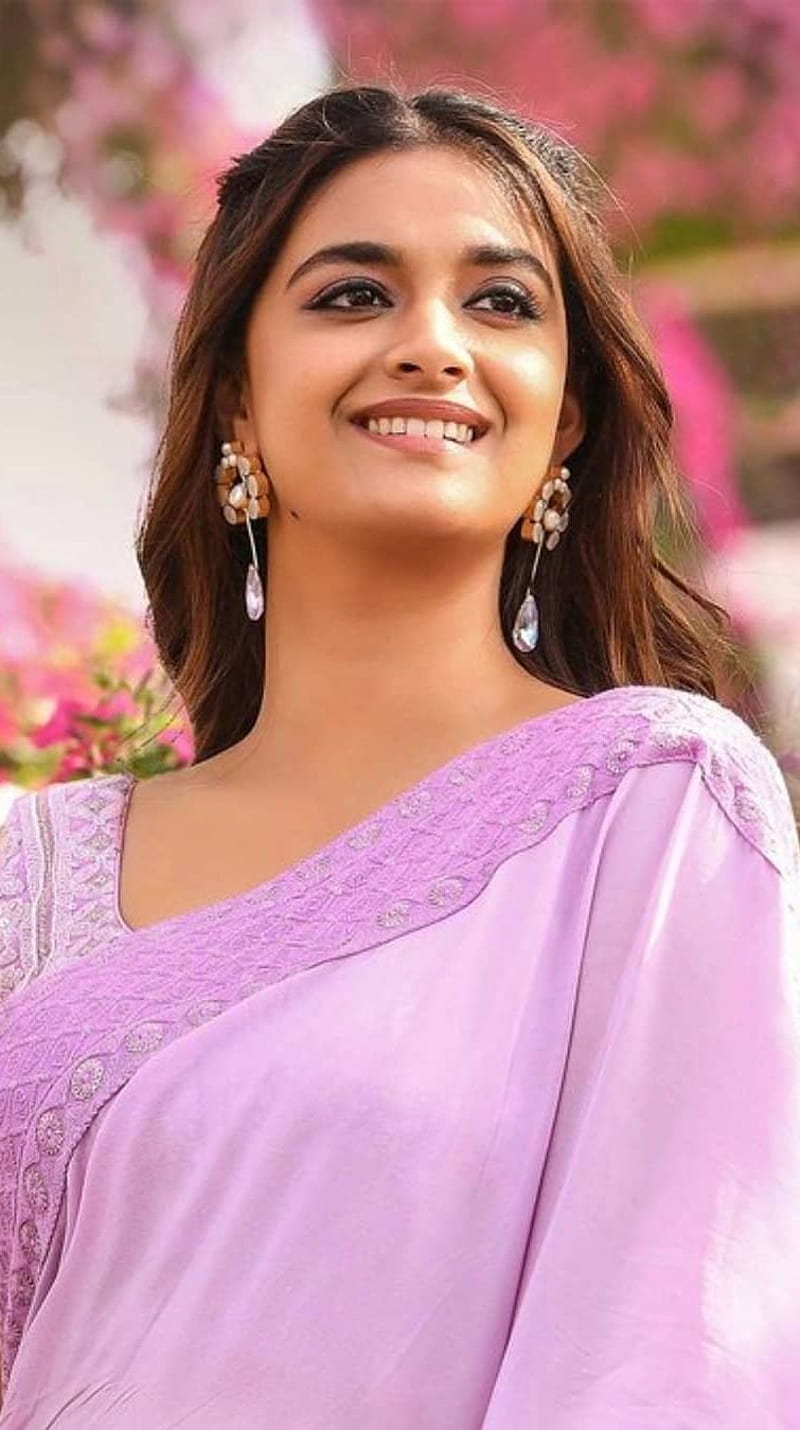 Keerthi Suresh, multilingual actress, saree lover, HD phone wallpaper |  Peakpx