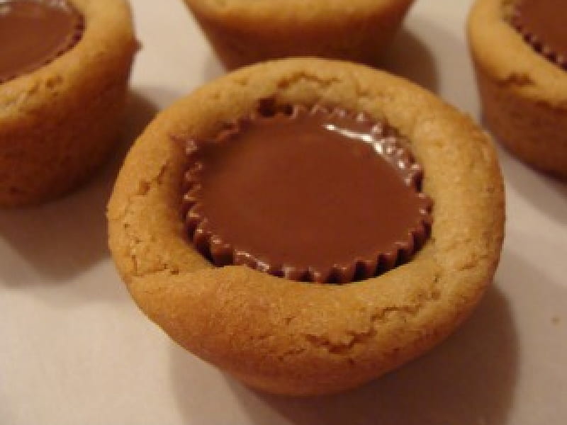 Peanut Butter Cookies, reeses, reeses pieces, peanut butter, reeses peanut butter cups, reeses peanut butter, HD wallpaper