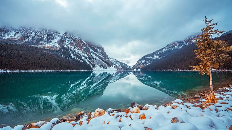 Lake Louise in Winter, Banff NP, Alberta, snow, clouds, sky, canada, water, mountains, ice, reflections, HD wallpaper
