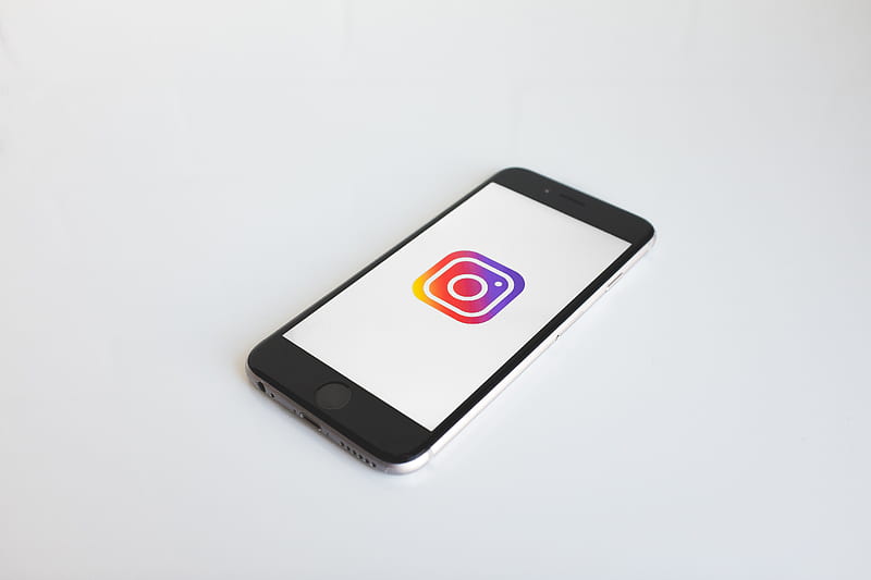 Instagram logo in space gray iPhone 6, HD wallpaper