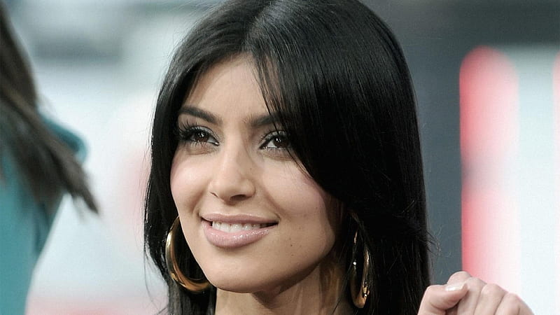 Kim Kardashian Closeup In A Blur Background Celebrities, HD wallpaper
