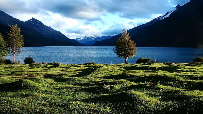 lake in santa cruz argentina, shore, grass, lake, mountains, HD wallpaper