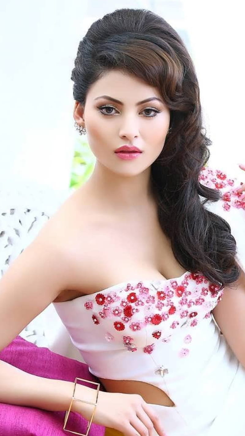 Beautiful Urvashi Rautela , celebrity, bollywood, indian actress, hot, urvashi rautela, HD phone wallpaper