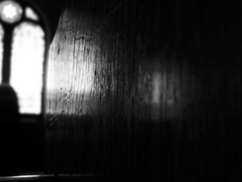 Reflective Stain BW, glass, window, pew, black and white, church, stain, HD wallpaper