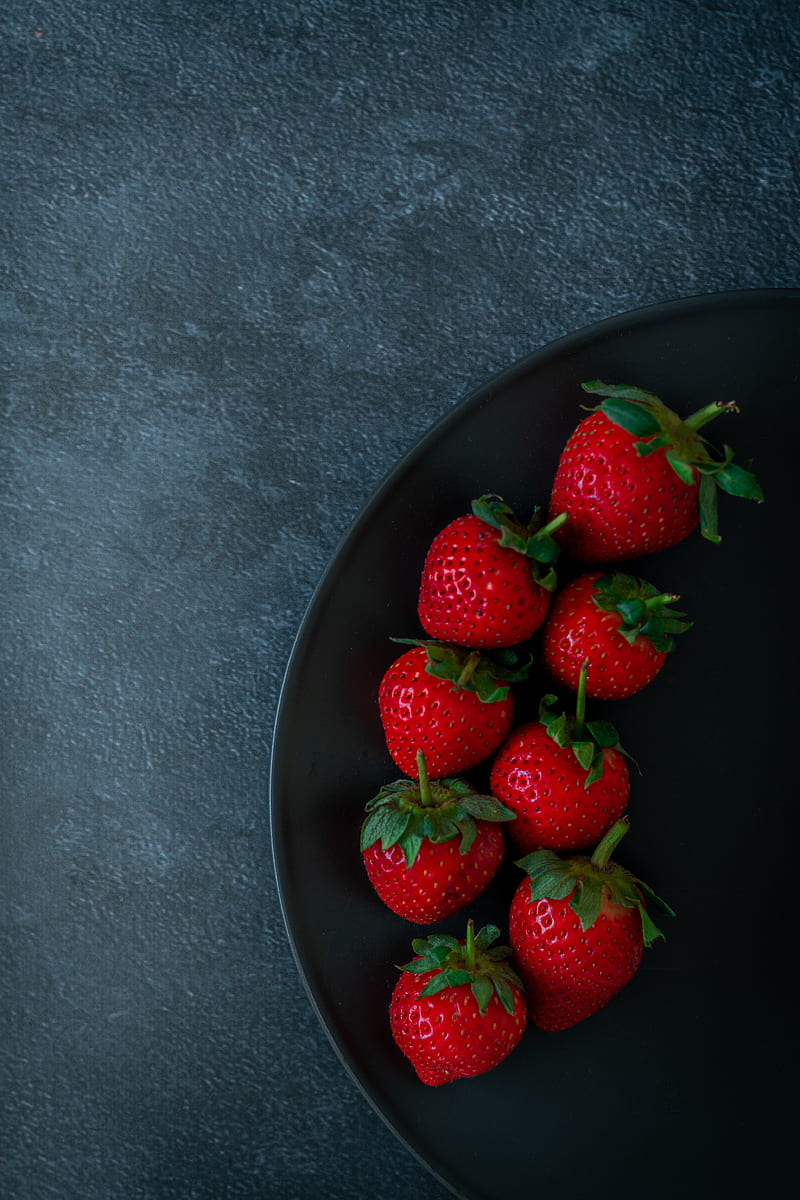 strawberry, berries, red, plate, HD phone wallpaper
