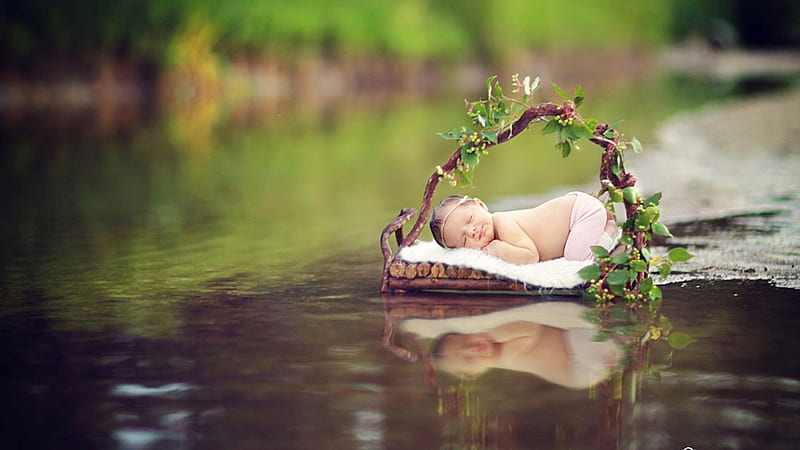 Cute Baby Child Is Sleeping On White Cloth Reflection On Water Cute, HD wallpaper