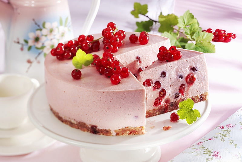 Berries cheesecake, red, food, cheesecake, sweet, dessert, leaf, green, berry, ivy, pink, cream, HD wallpaper