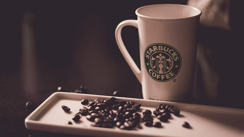 coffee beans beside Starbucks coffee mug, HD wallpaper