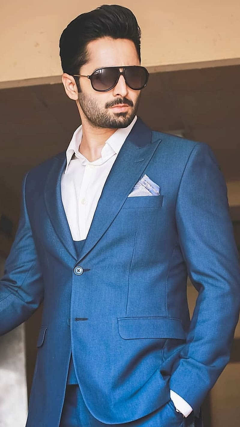 Danish Taimoor Ke, Intense Look, pakistani actor, blue blazer, HD phone wallpaper