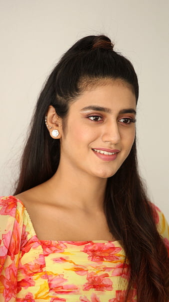 Cini Talk | Lakshmi Priya, Lakshmi Priya Gallery,Lakshmi Priya Images,Lakshmi  Priya Photos,Lakshmi Priya Latest Photos Images,Lakshmi Priya  Biography,Lakshmi Priya Height, Lakshmi PriyaActress Bio Data, Actress  Gallery, Actress Profile, Actress Hot ...