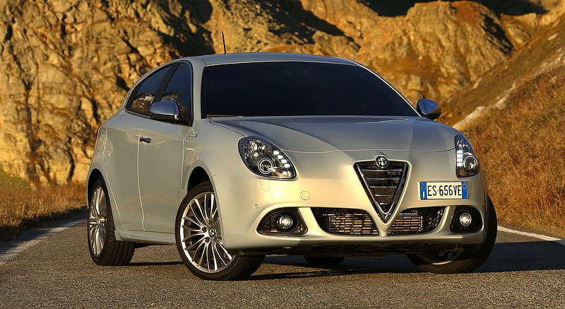 2014 Alfa Romeo Giulietta Front Car Hd Wallpaper Peakpx 5260