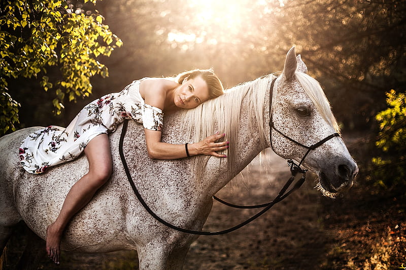 Favorite Ride . ., cowgirl, ranch, women, horses, outdoors, fashion, style, western, blondes, HD wallpaper