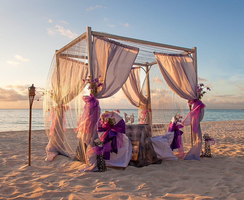 Romantic Beach, lovely, romantic, romance, torch, ribbon, bonito, bow, wedding, table for two, beach, sand, HD wallpaper