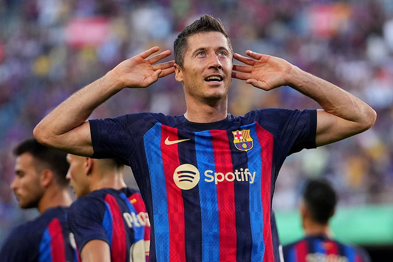 Transfer to Barcelona complete - Robert Lewandowski leaves FC Bayern