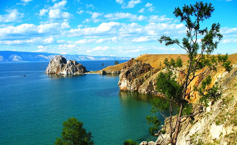 Lake Baikal, Siberia, bonito, trees, clouds, lake, cliffs, Russia, mountains, summer, calm waters, HD wallpaper