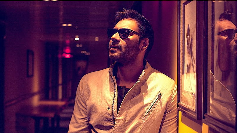 Ajay Devgn In Beautiful Jacket, HD wallpaper