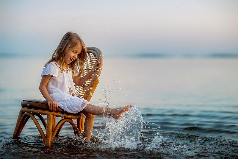 Little girl, pretty, sunset, adorable, play, sightly, sweet, nice beauty, face, child, bonny, lovely, seat, pure, blonde, sky, baby, cute, sit, water, feet, white, Hair, little, Nexus, bonito, dainty, sea, kid, graphy, fair, people, pink, Belle, comely, fun, smile, girl, princess, childhood, HD wallpaper
