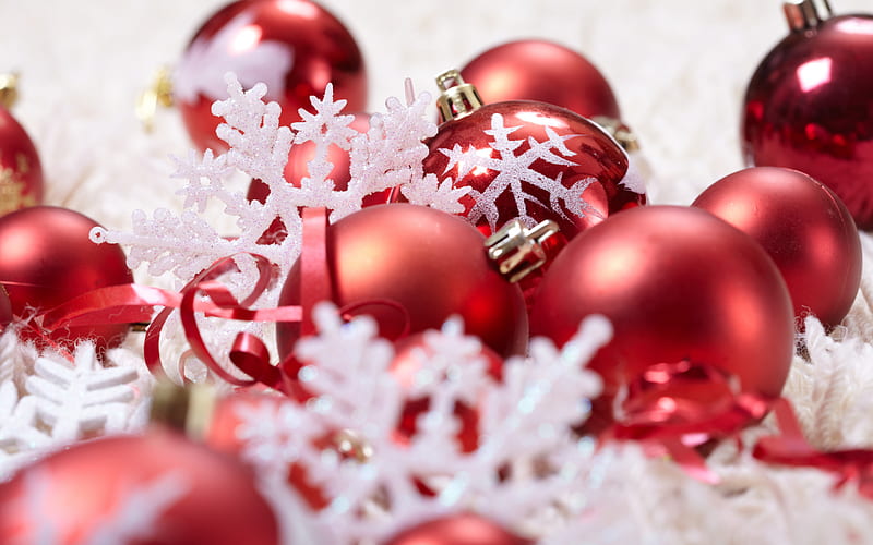 Red christmas balls, white snowflakes, Merry Christmas, red christmas background, HD wallpaper