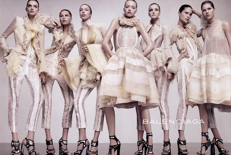 Balenciaga, model females, moda, top models, couture, cristobal ...