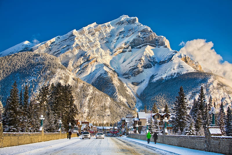 Banff Avenue in Winter, mountain, alberta, snow, people, street, canada, HD wallpaper