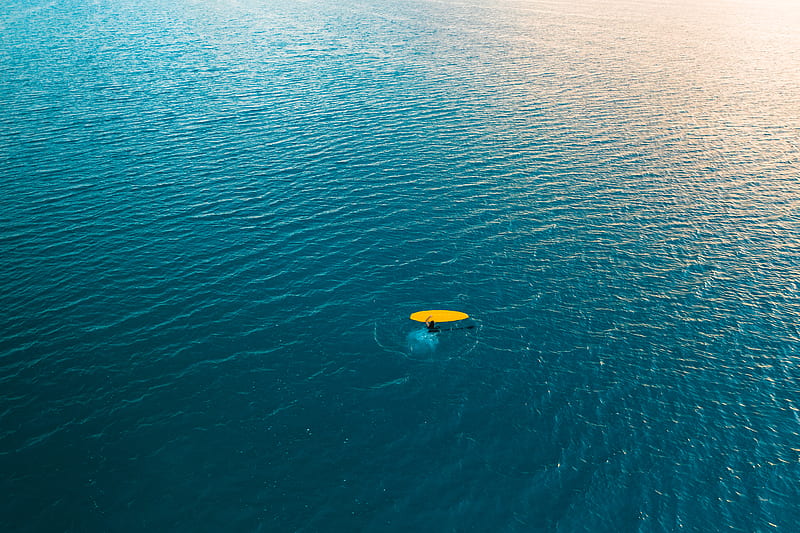 Yellow and Blue Kayak on Body of Water, HD wallpaper
