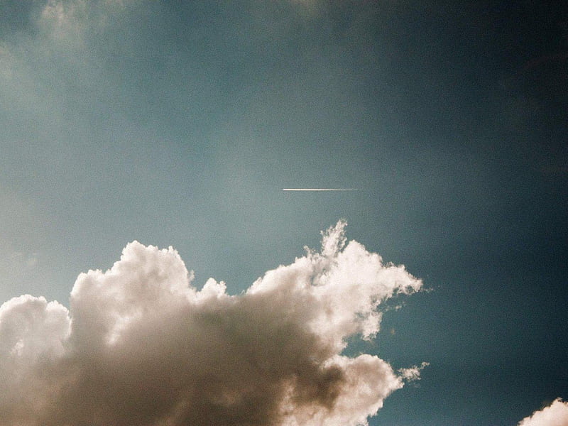 contrail during cloudy daytime, HD wallpaper